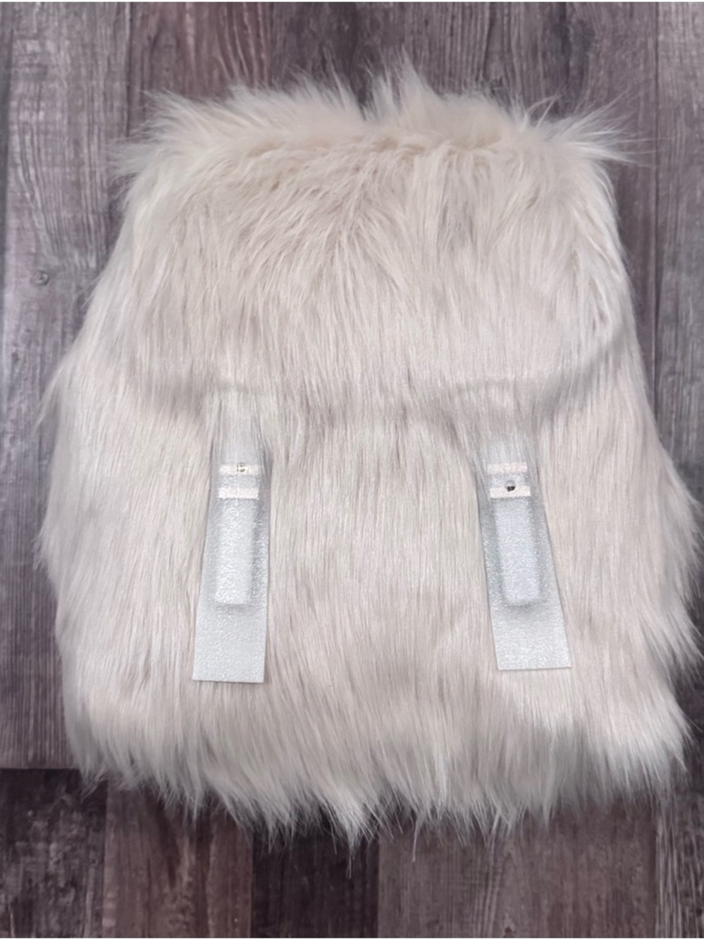 New With Tags MICHAEL KORS Quinn Medium Flap Faux Fur Backpack Natural AUTHENTIC - Picture 4 of 11